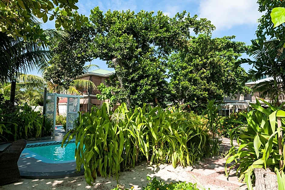 Le Repaire - Boutique Hotel & Restaurant