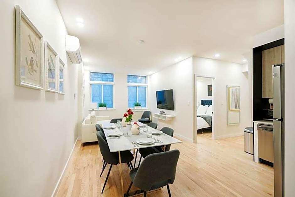 Luxury 2BR Duplex 5min to Central Park