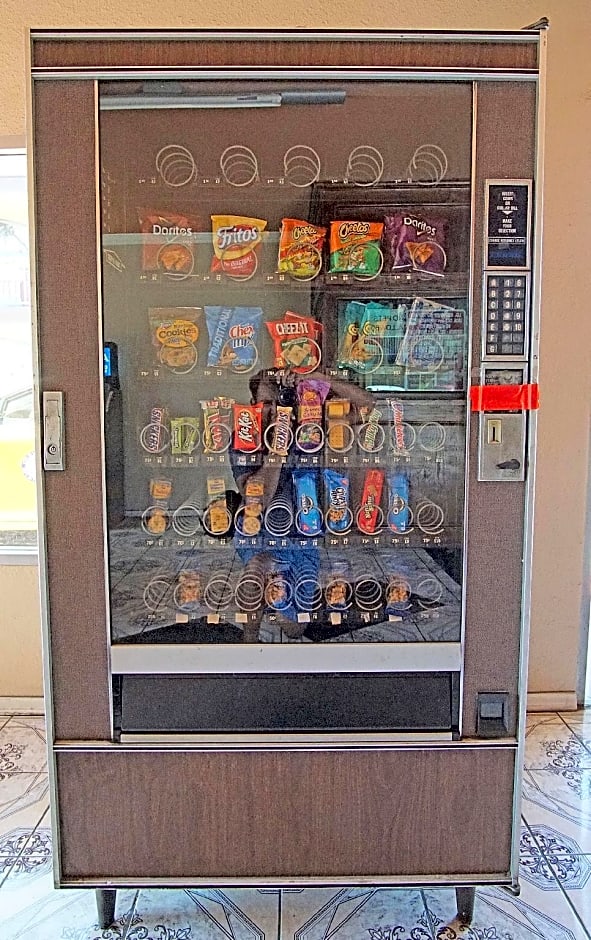 Los Angeles Inn & Suites LAX