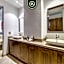 Luxury 2BR Condo in Romatic Zone - Rooftop Pool