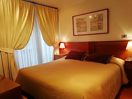 One-Bedroom Single Apartment