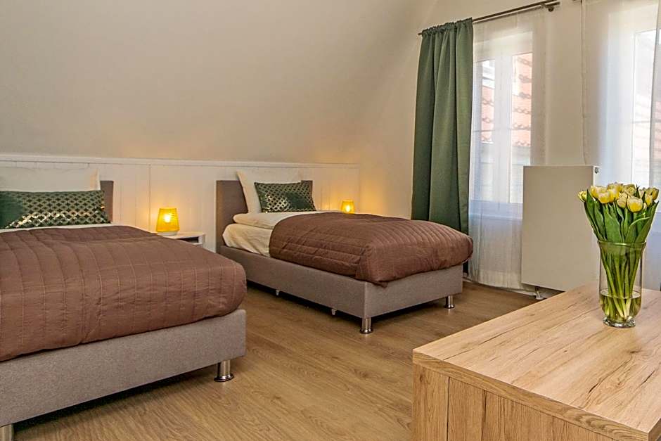 Black Swan House, Old Town