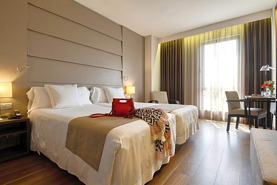 Photo 1 of 94 of Hotel America Barcelona