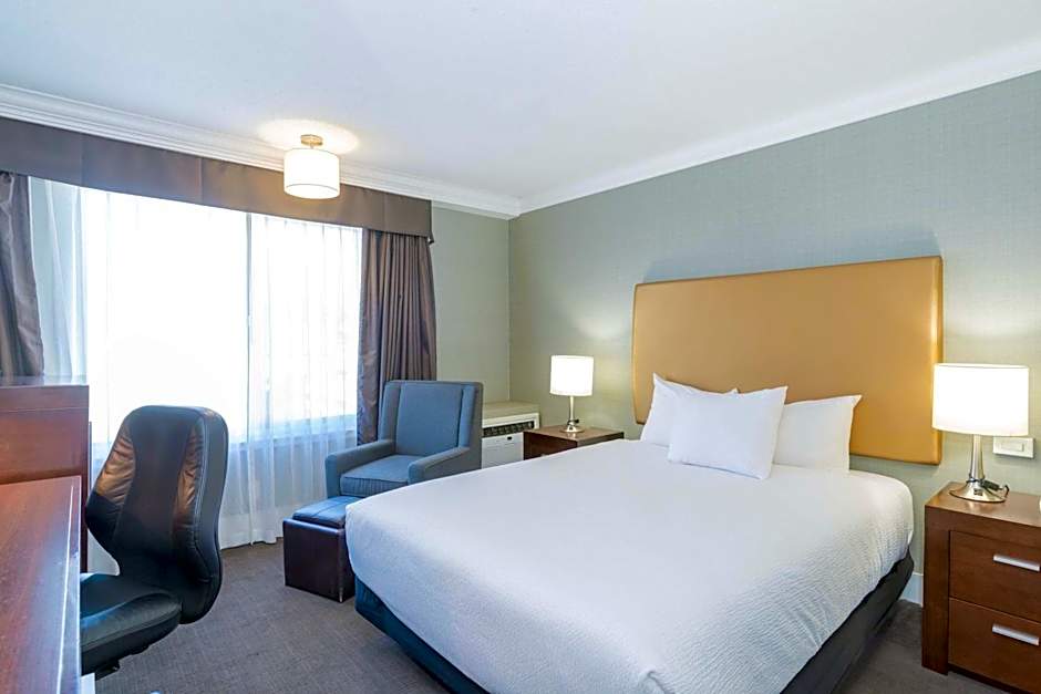 Sandman Hotel & Suites Vernon