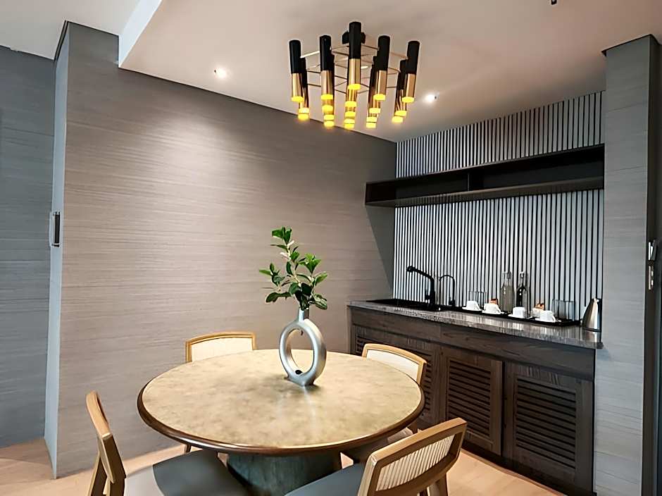 Adelina Hotel and Suites