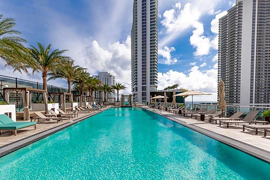 Hyde Beach House Hollywood Private Suites