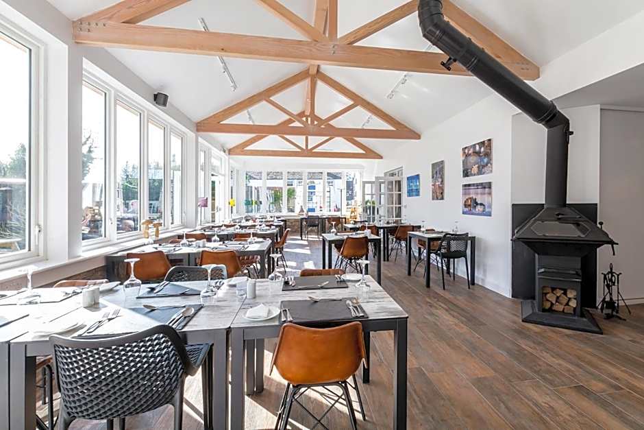 Masonic Arms Gatehouse