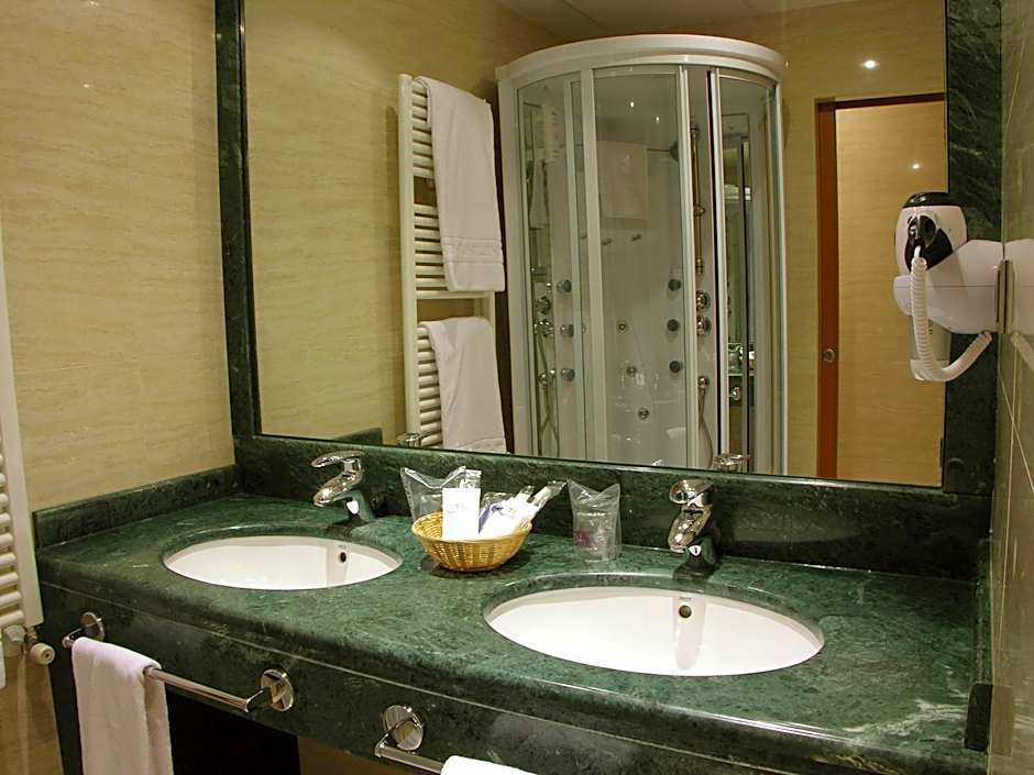 Hotel II Castillas Ávila