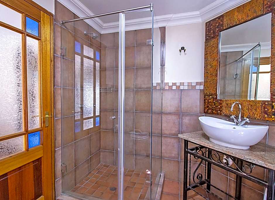 Sunward Park Guest House