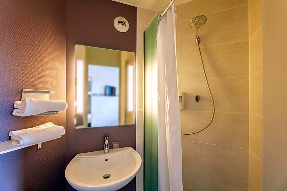B&B HOTEL Poitiers 1 Futuroscope
