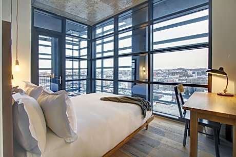 King or Queen Room with Balcony