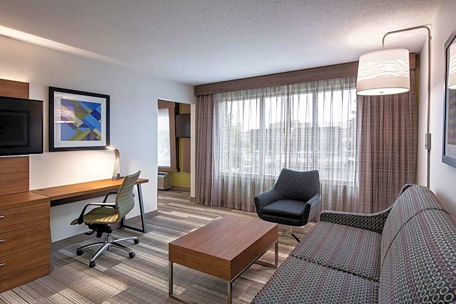 Holiday Inn Express & Suites Saskatoon By IHG