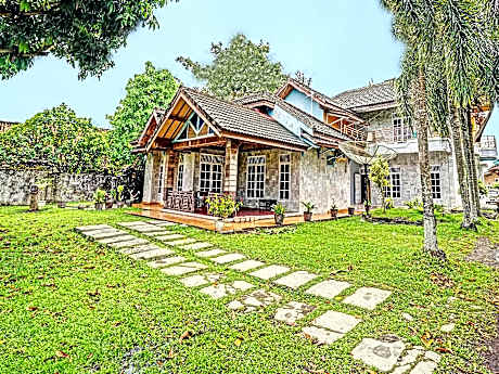OYO 3205 Penginapan Mikial Ismi Kayuagung Syariah