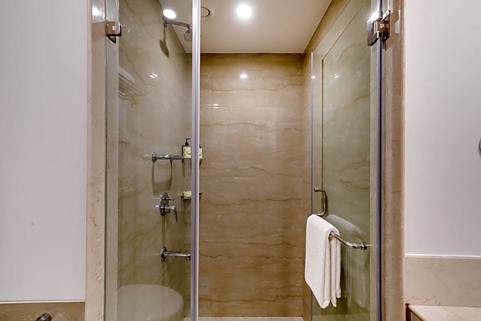 Lemon Tree Hotel Sector 60 Gurugram