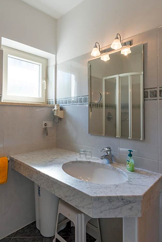 Apartments Villa Majense