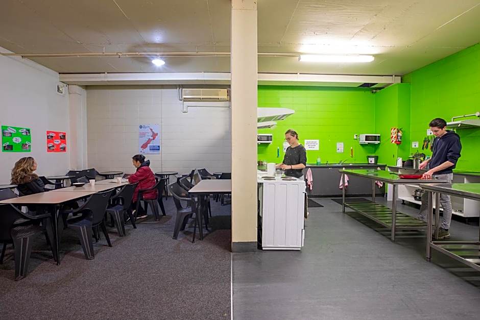 Rock Solid Backpackers Rotorua