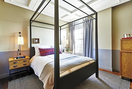 Superior Room, 1 Queen Bed