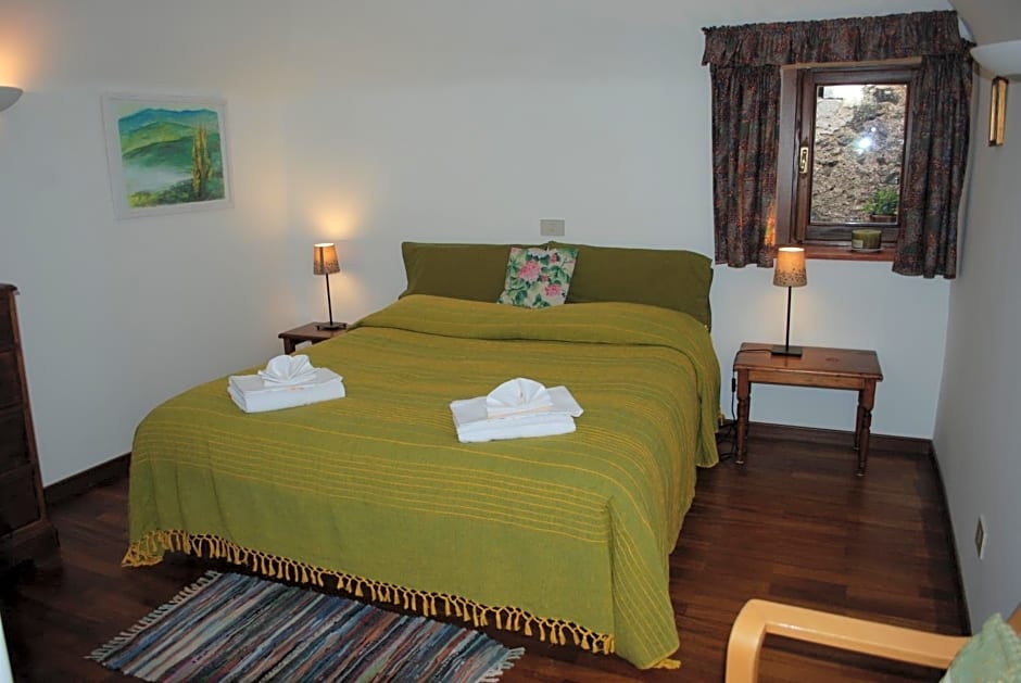 La Bifora e Le Lune Vico sotto gli archi 5