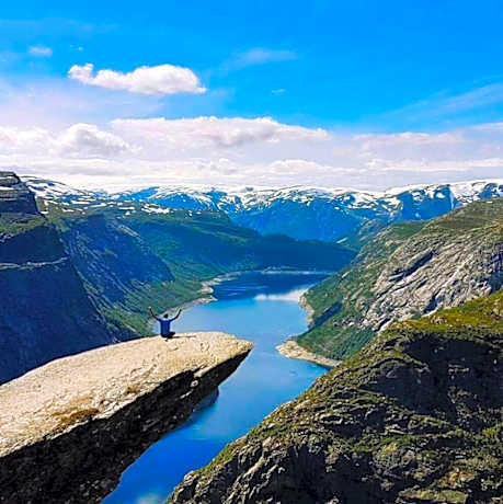 Skånevik Fjordhotel
