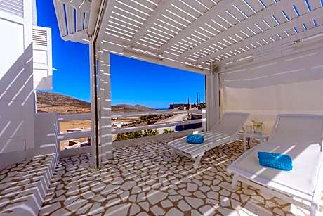 Deluxe Suite with Private Terrace