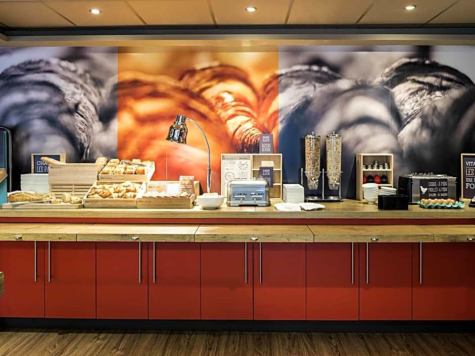 ibis Paris Pont de Suresnes Longchamp