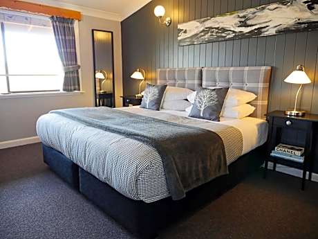 King Room with Lake View