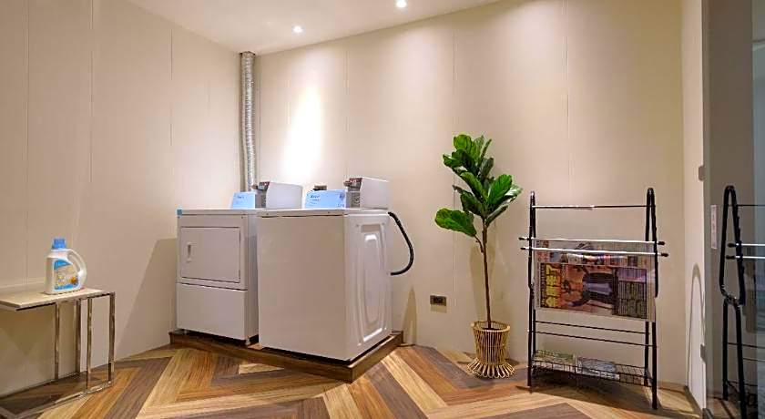 New California Hotel