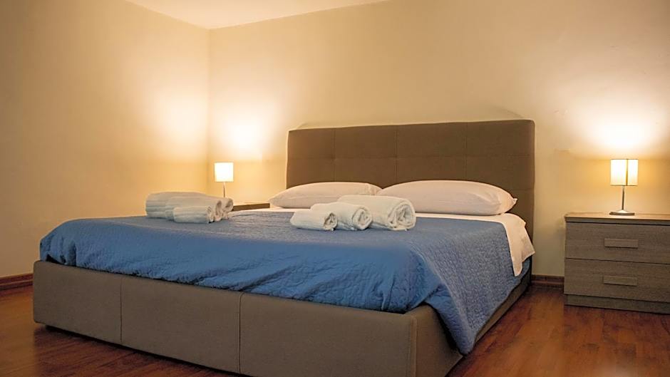 Apollo Suites