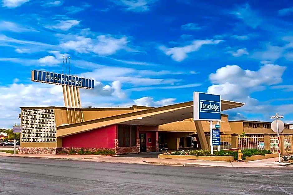 Travelodge Phoenix Downtown – Phoenix, AZ