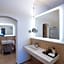Maxim Suites by Elias Holl
