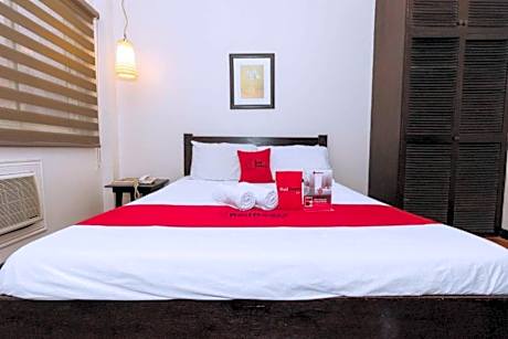 RedDoorz Plus at The Ridge Tagaytay