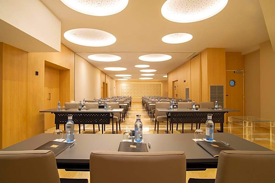 Hotel Granada Center