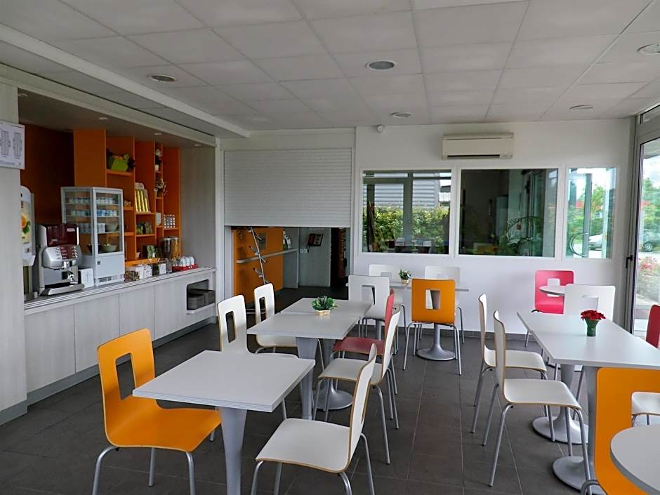 Premiere Classe Avignon Parc Des Expositions