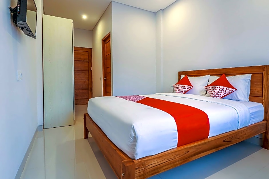 OYO 1200 Kencana Residence
