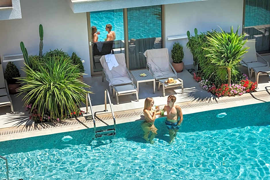 Pefki Deluxe Residences