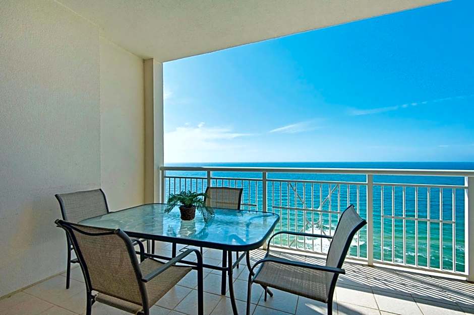 PRIVATE BEACH FRONT LUXURY CONDO, AMAZING VIEWS, INDiGO E, 5-STAR, - 2 BALCONES , "CHOICE AWARD"!
