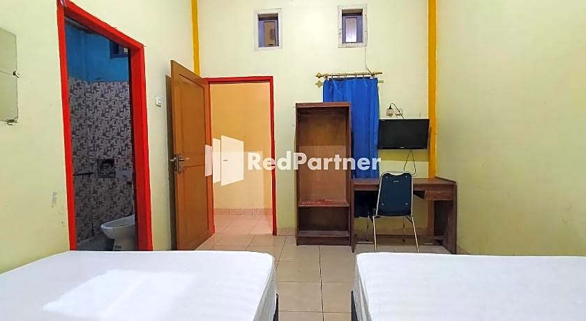 Hotel Hing Amimah near Bau Bau Port RedPartner