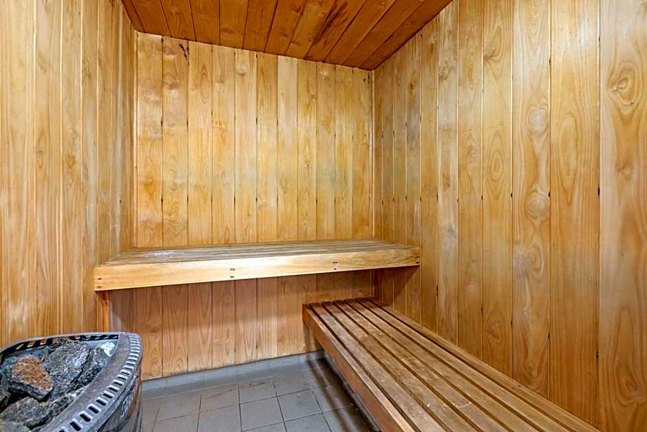 Northwind Beachfront Apartments