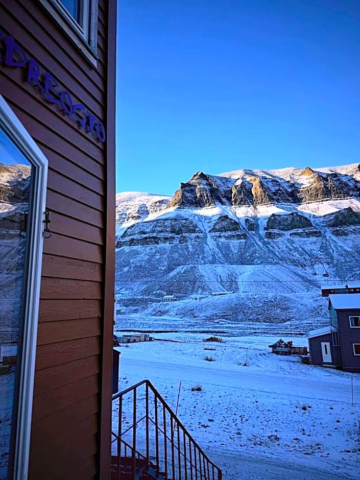 Gjestehuset 102 - your home away from home!