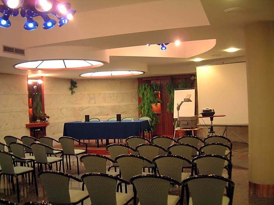 Addaura Village e Congressi