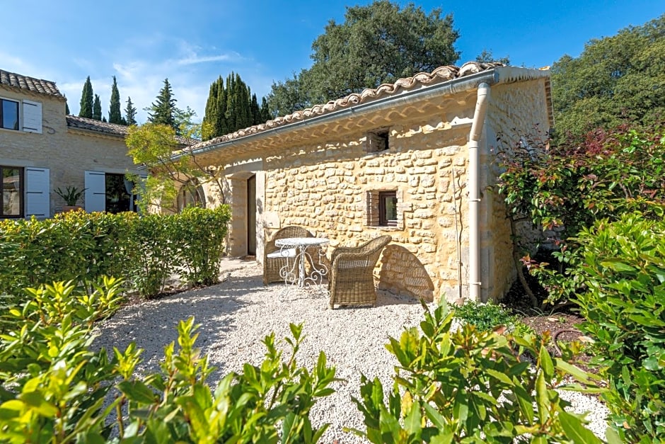 Maison d'Hôtes Les Caroubiers