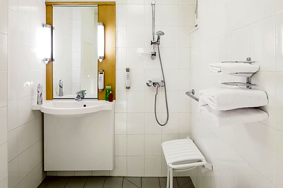 ibis Versailles Chateau