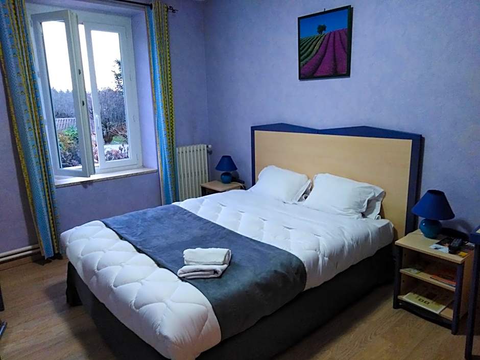 Logis Hotel Des Voyageurs Restaurant La Bonne Tabl'Hay