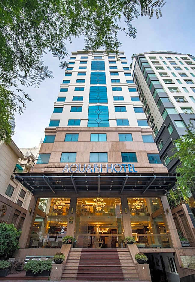 Photo 1 of 50 of Aquari Hotel