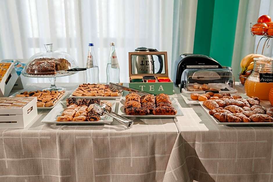 GG8 Restaurant & Hotel