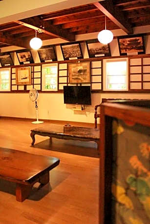 Jeonju Hanok Village Hotel