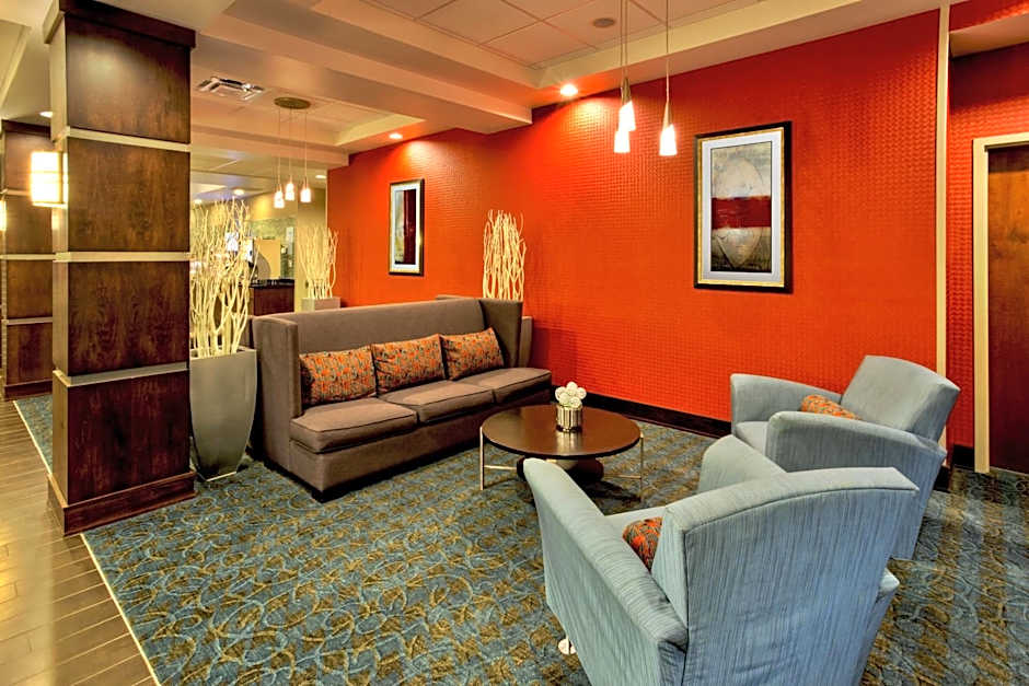Holiday Inn Express & Suites Oak Ridge By IHG