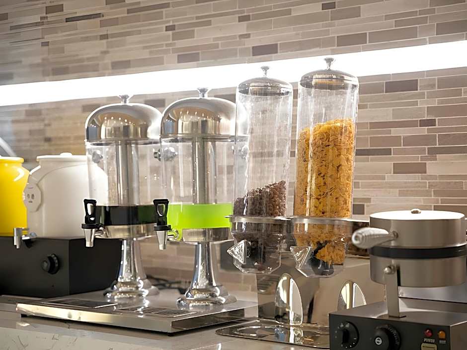 Lavande Hotel Anshan City Center