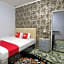 OYO 1864 Tiara Guest House