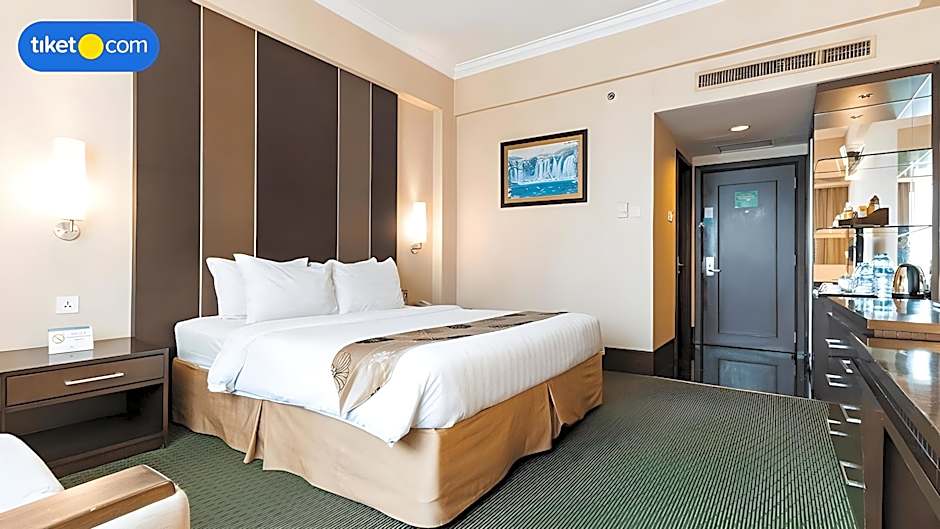 Emerald Garden Hotel